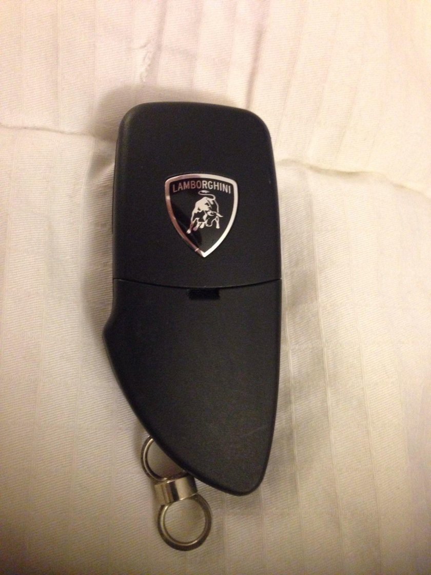 Lamborghini Urus ключ