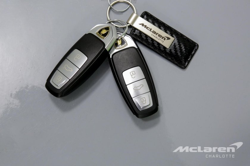 Ключи от Lamborghini Urus