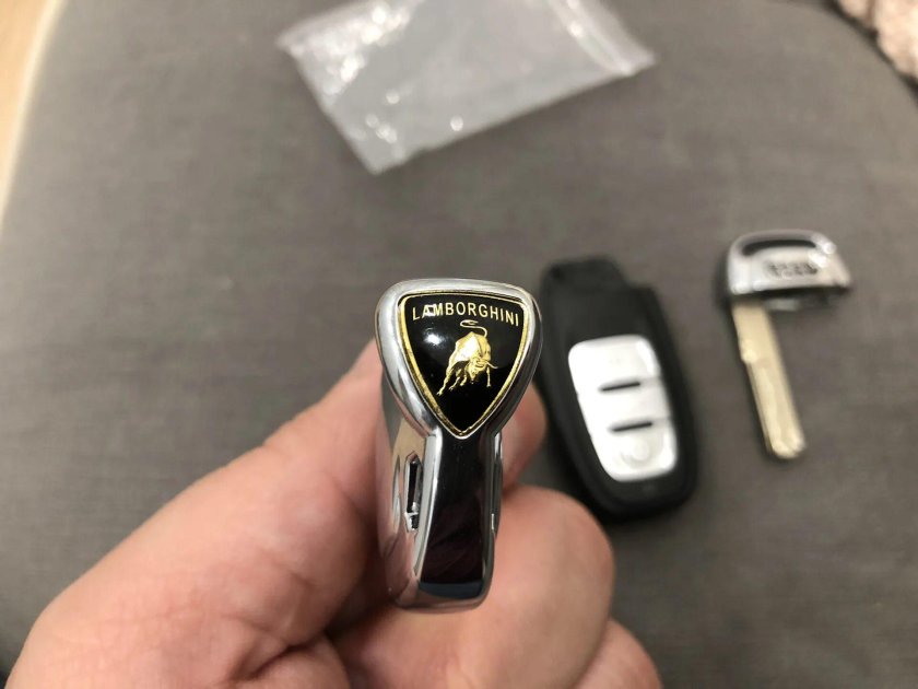 Lamborghini Urus ключ
