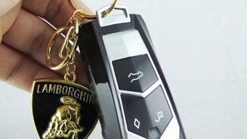 Ключ Ламборджини Урус