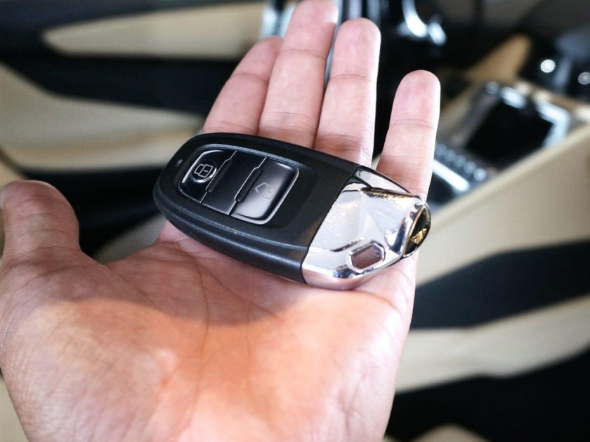 Ключ от Ламборгини Урус