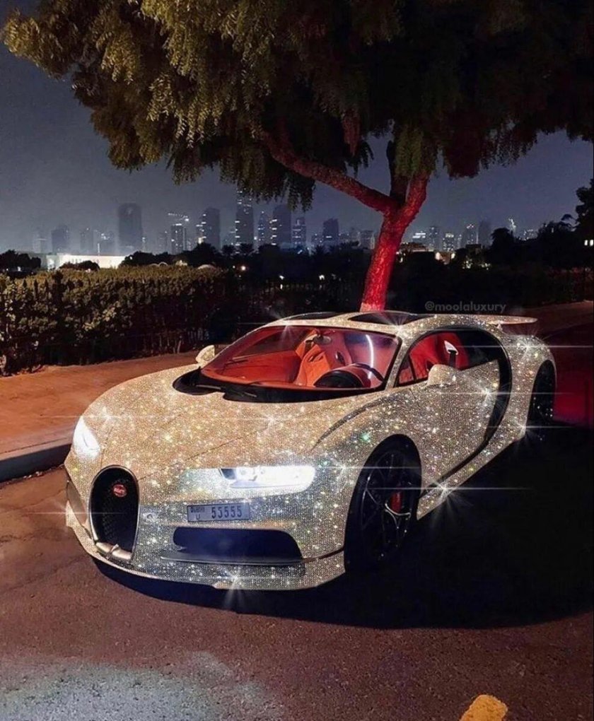 Бугатти Адамс