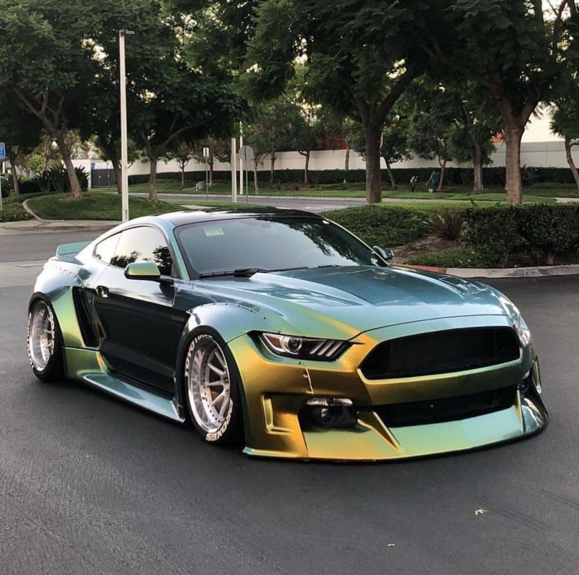 Форд Мустанг