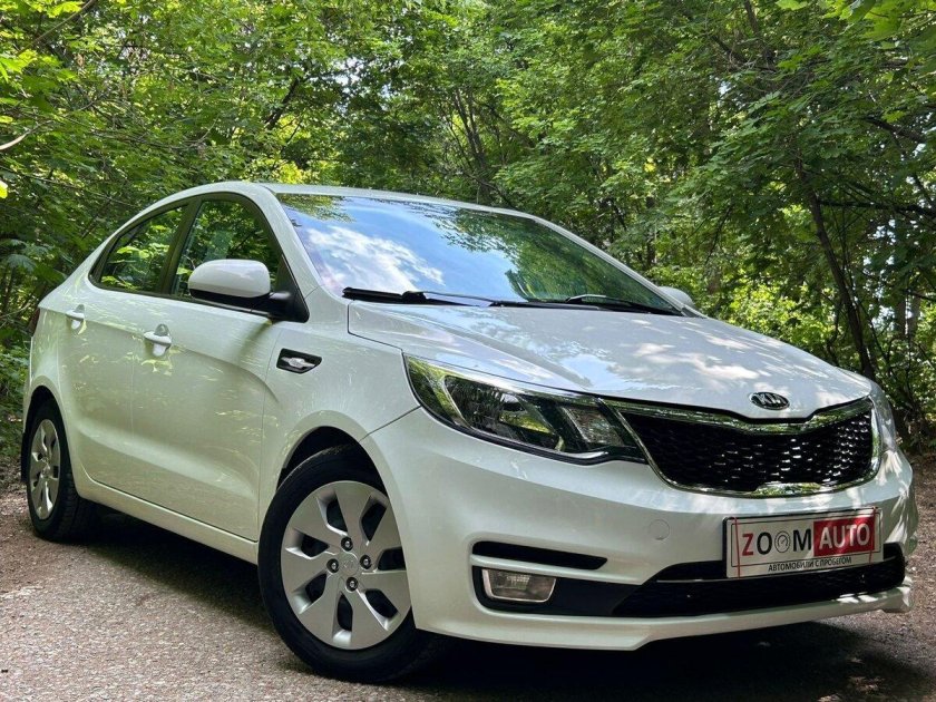 Kia Rio 2015 — 2017 III Рестайлинг