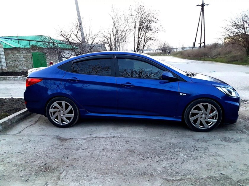 Hyundai Solaris 2 r17