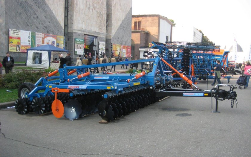 Дискатор Бизон 6