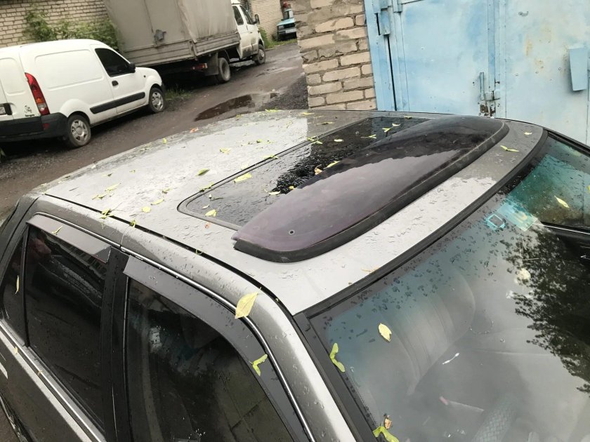 Ветровик люка Аккорд 7