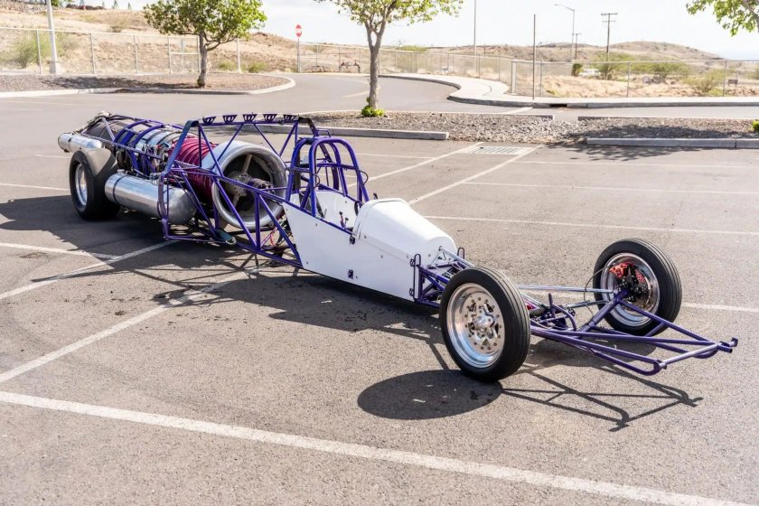 Мерседес с реактивным двигателем