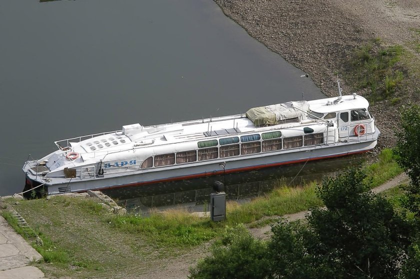 Глиссирующий теплоход Заря