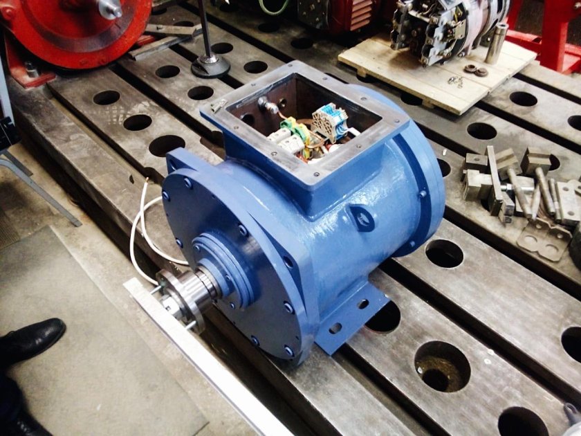 Гребной электродвигатель ПГК 150/65