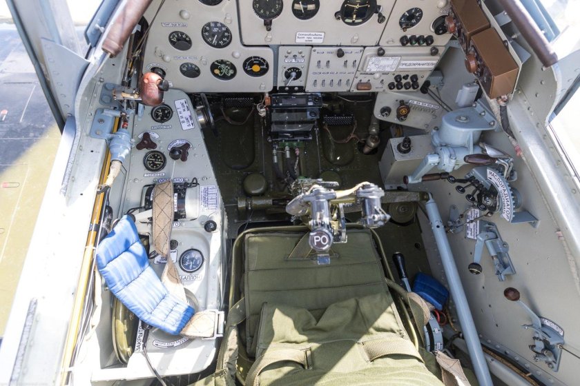 Кабина самолета ил-2