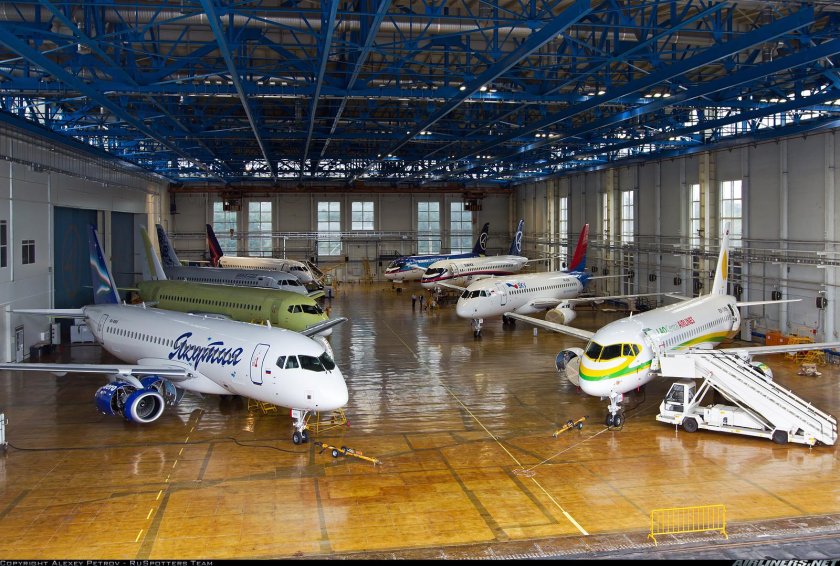 Ангар Суперджет-100