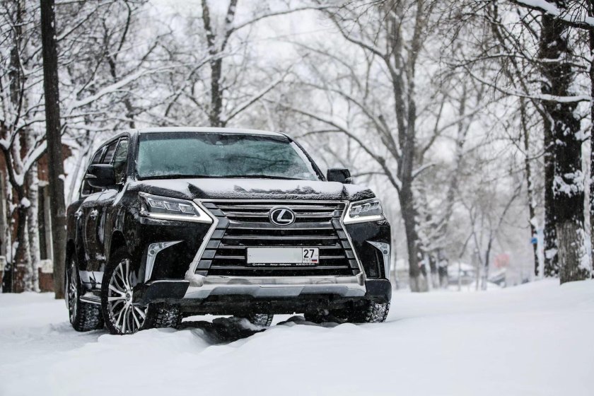 Lexus LX 570 Winter