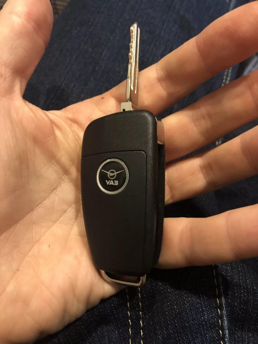 Откидной ключ УАЗ Патриот