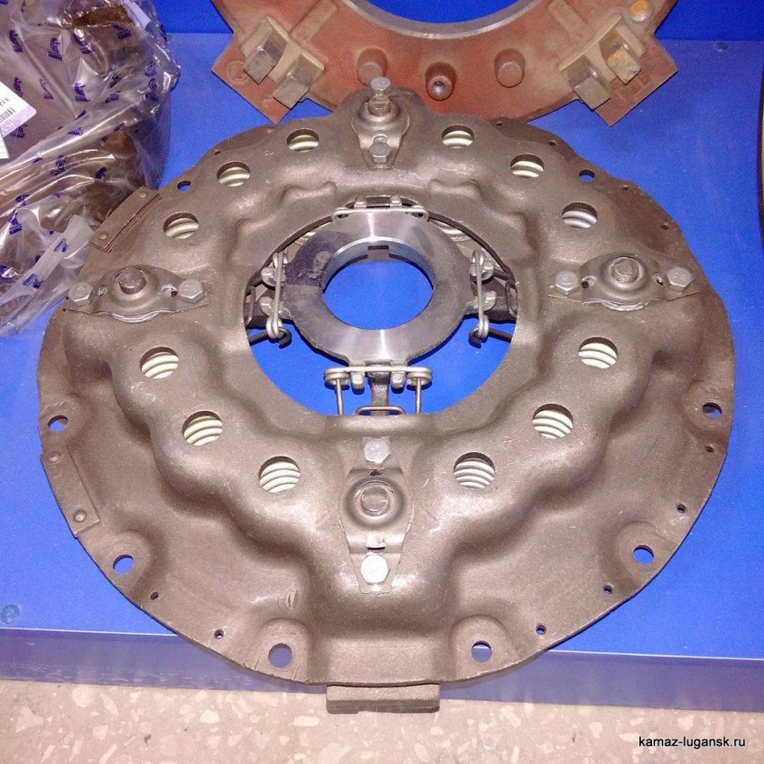 Корзина сцепления КАМАЗ 43114