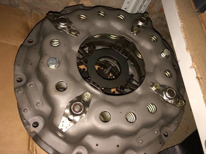 Корзина сцепления КАМАЗ 14-1601090