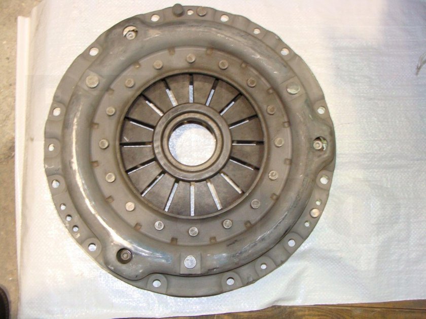 Корзина сцепления 142.1601090