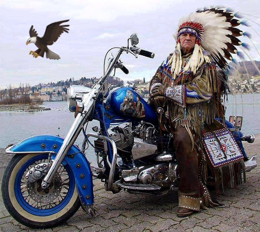 Индеец на мотоцикле