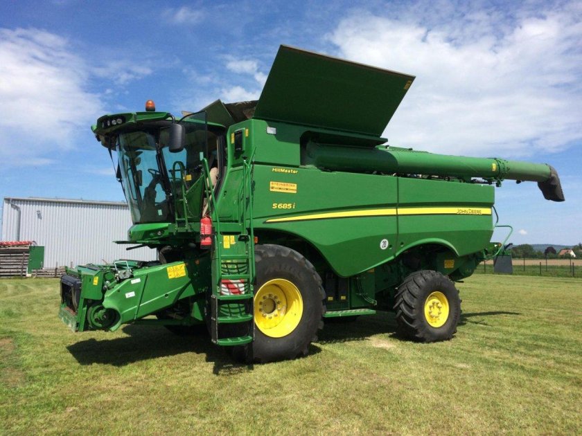 Комбайн Джон Дир s760i