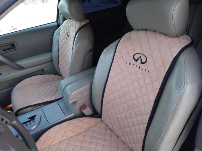 Чехлы на Инфинити fx35