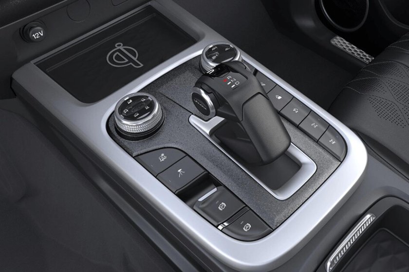 Хавал Wey Tank 300