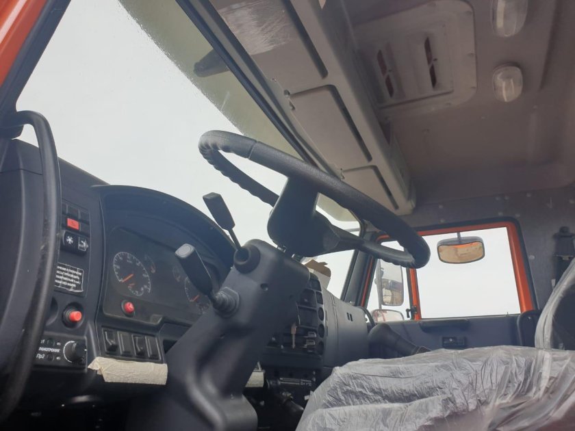 КАМАЗ 6520-53 кабина