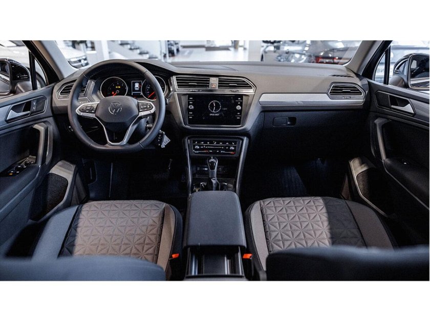 Volkswagen Tiguan 2021 respect Plus