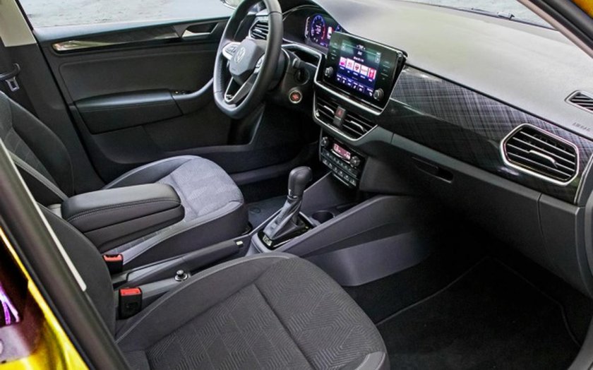 VW Polo Liftback салон