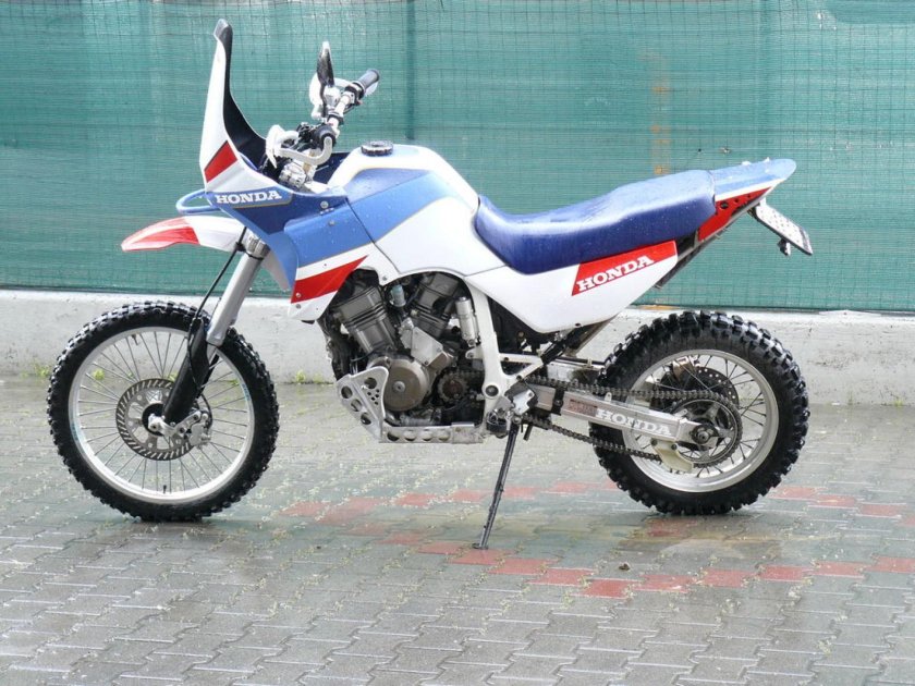 Хонда XRV 750 Africa Twin