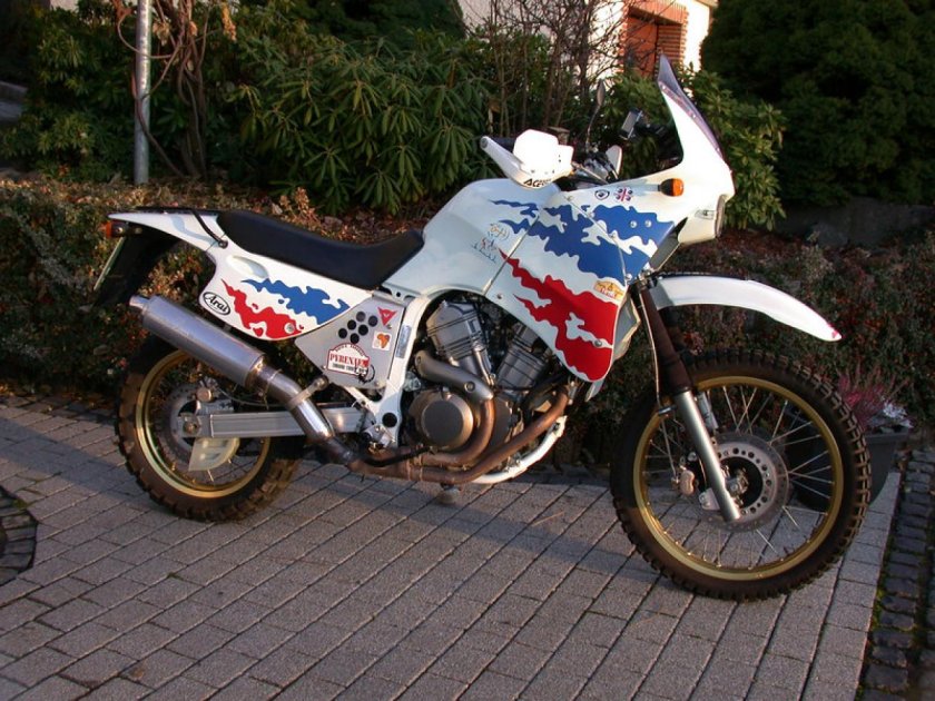 Honda XRV 750