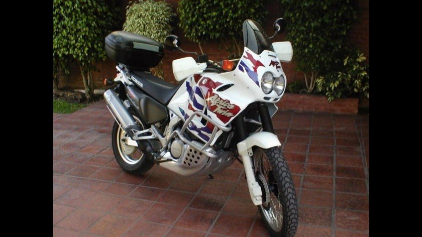 Хонда XRV 750 Africa Twin