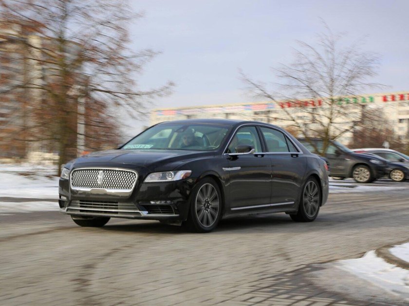 Lincoln Continental x