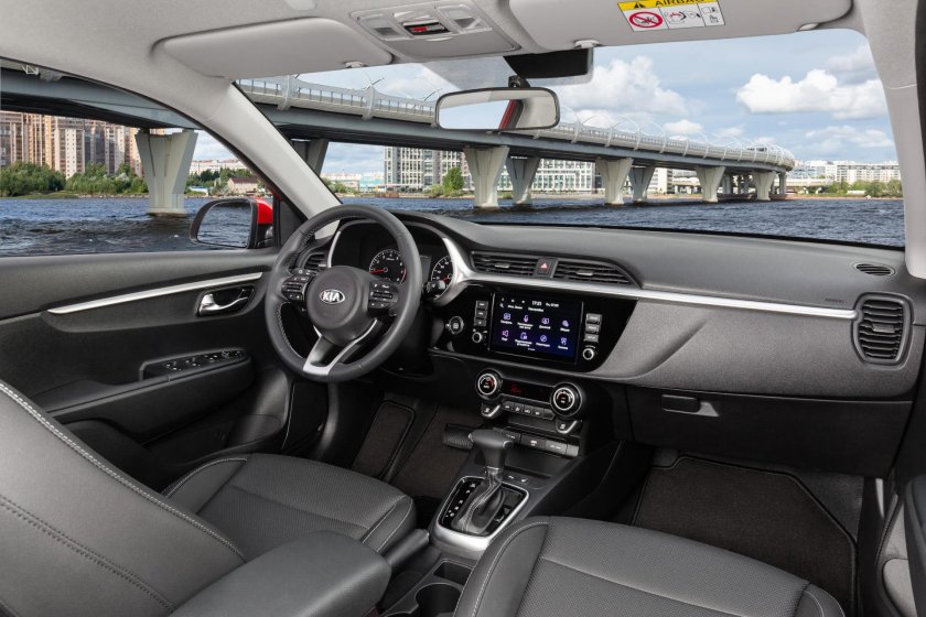 Kia Rio 2021 салон