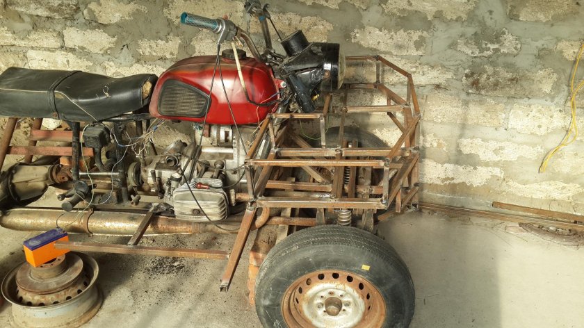 Квадроцикл с двигателем Урал 4х4