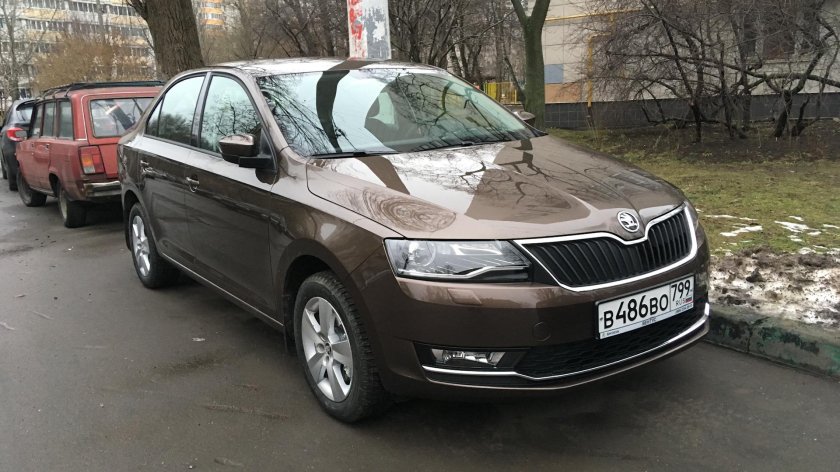 Шкода Рапид 2017 коричневый