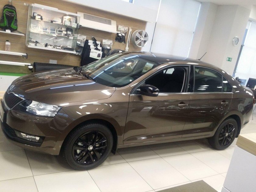 Шкода Рапид Тоффи металлик