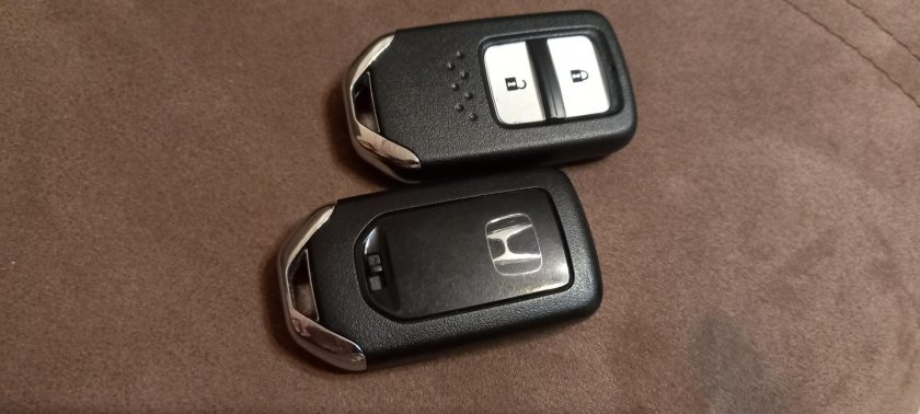 Смарт ключ Honda Vezel