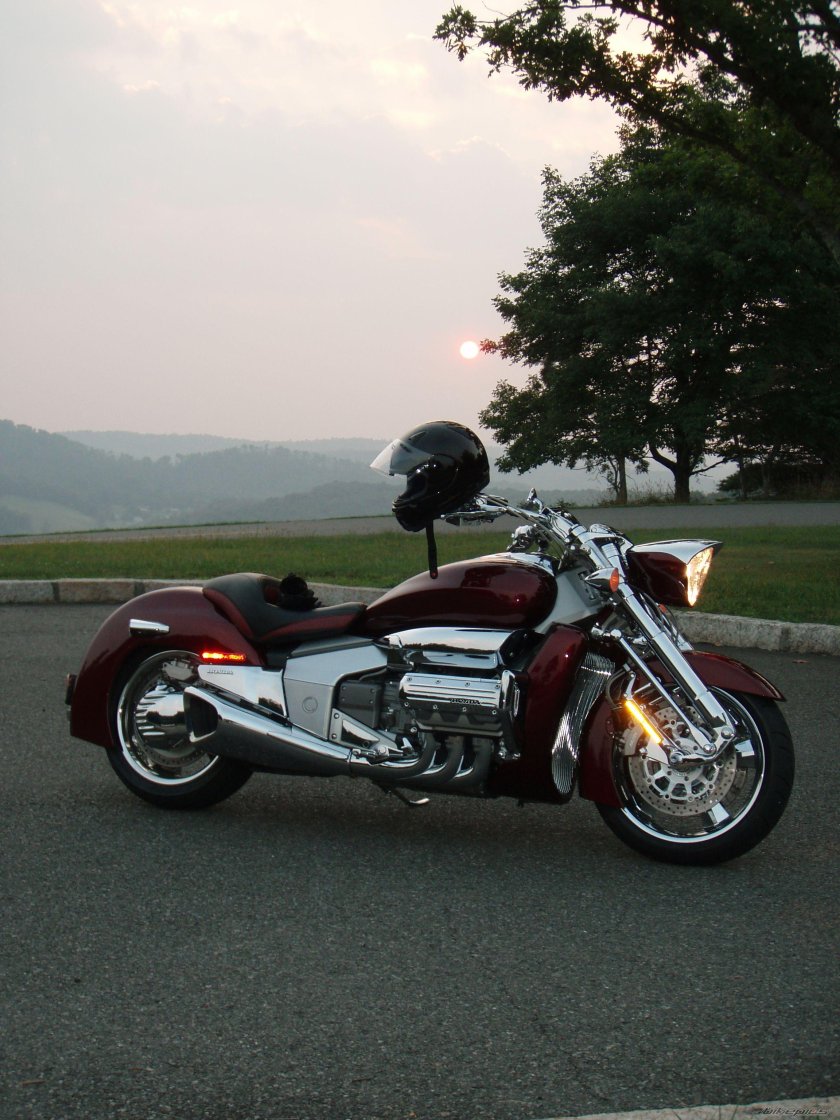 Honda Valkyrie Rune