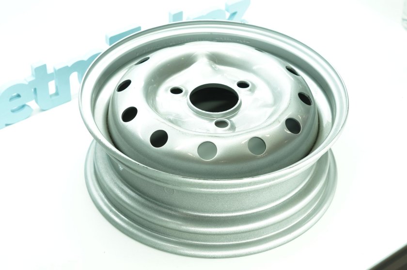 Лада ВАЗ Ока 1111 размер колесного диска