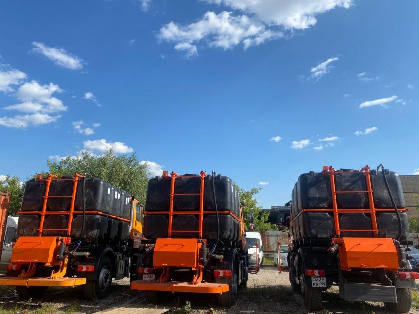 КДМ поливомоечная машина