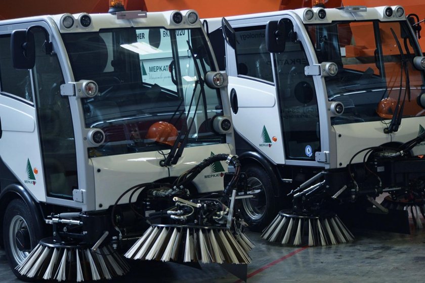 Подметально-вакуумная машина ВКМ-2020