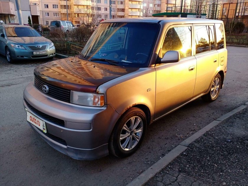 Тойота BB 2002