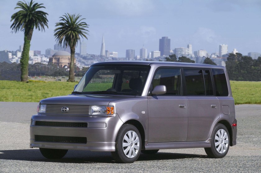 Scion XB 2004