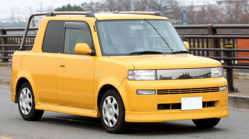 Toyota BB 2000