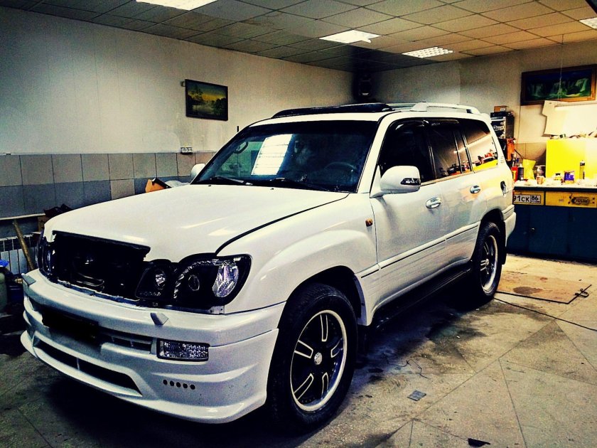 Лексус ЛХ 470