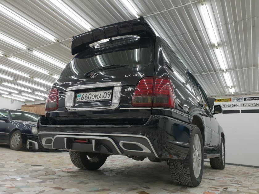 Бампер на Лексус лх470