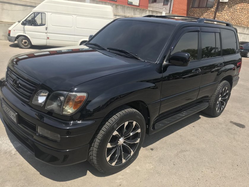 Lexus lx470 черный тонированный