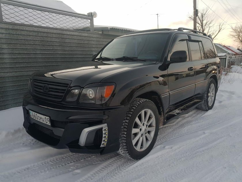 Обвес на Лексус ЛХ 470