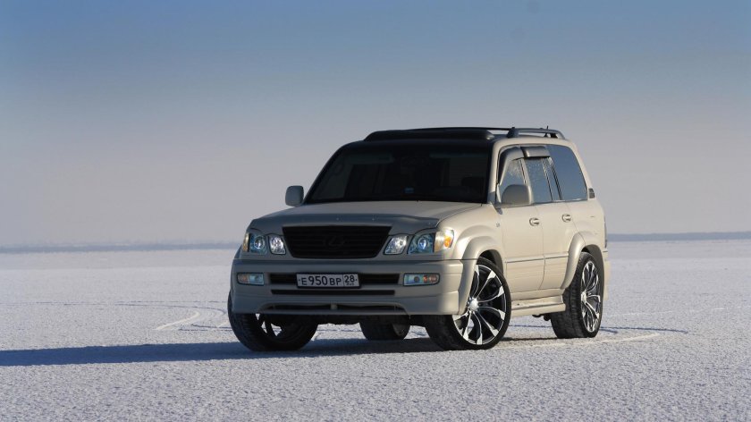 Lexus LX 100