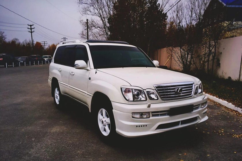 Лексус ЛХ 470 2004